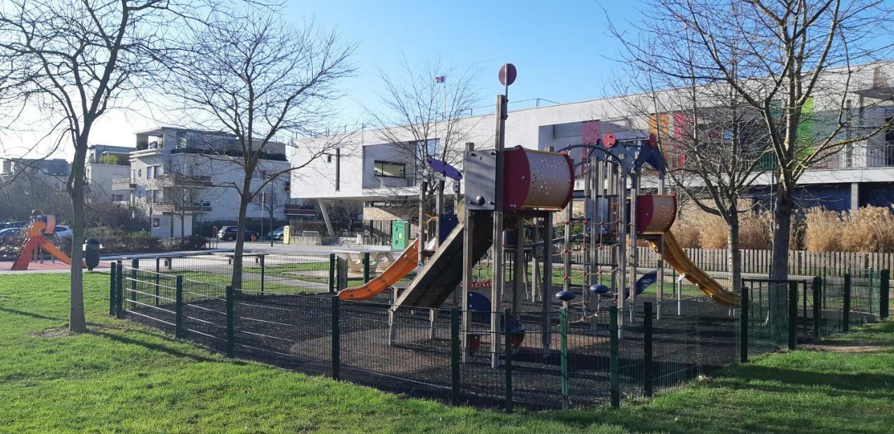 Апартаменты Dream Park Монтеврен Экстерьер фото